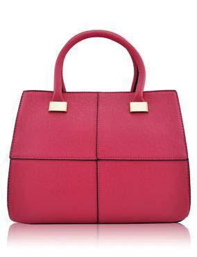 We manufacture designer handbags at best wholesale prices in the industry.
