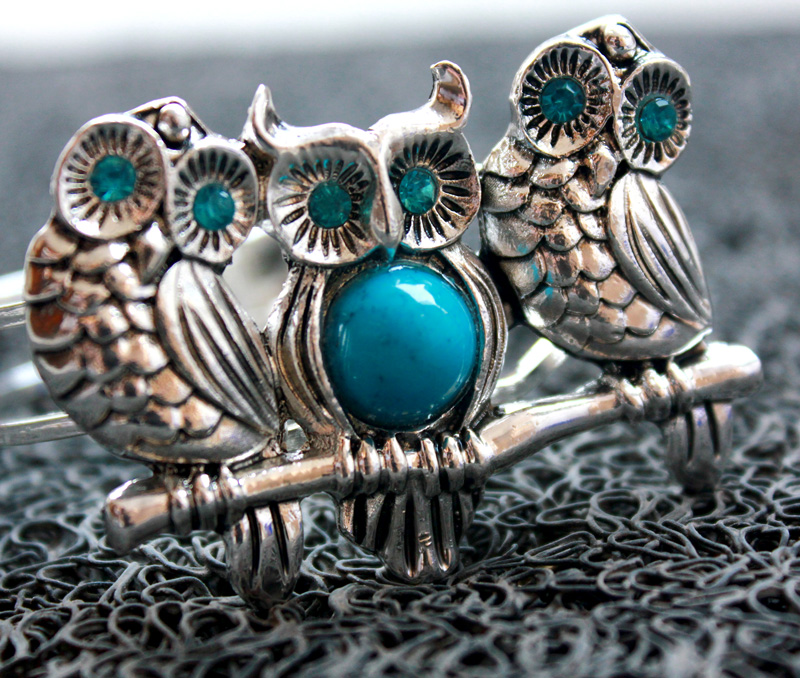 Vogue Crafts & Designs Pvt. Ltd. manufactures Bunch of Owls Bracelet at wholesale price.