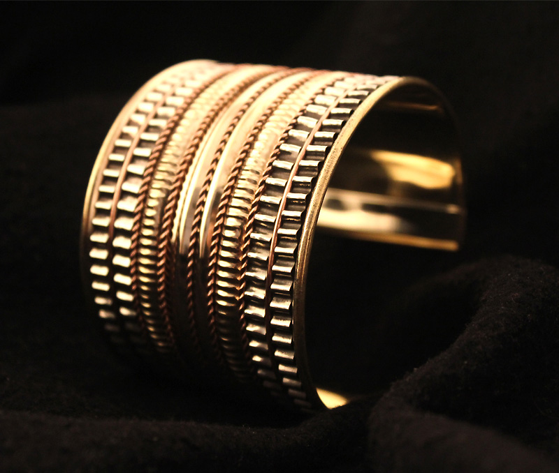 Vogue Crafts & Designs Pvt. Ltd. manufactures Lines of Gold Cuff at wholesale price.