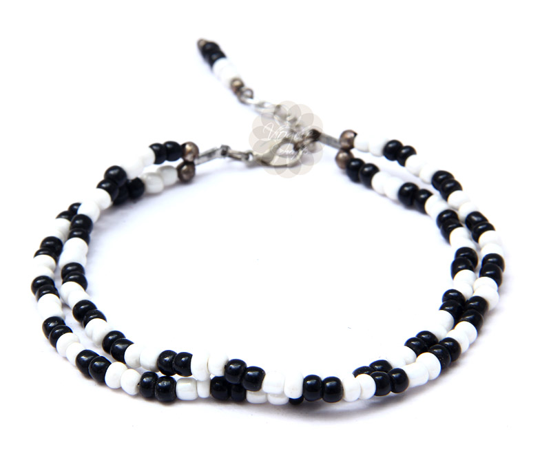 Vogue Crafts & Designs Pvt. Ltd. manufactures Black and White Bead Anklet at wholesale price.