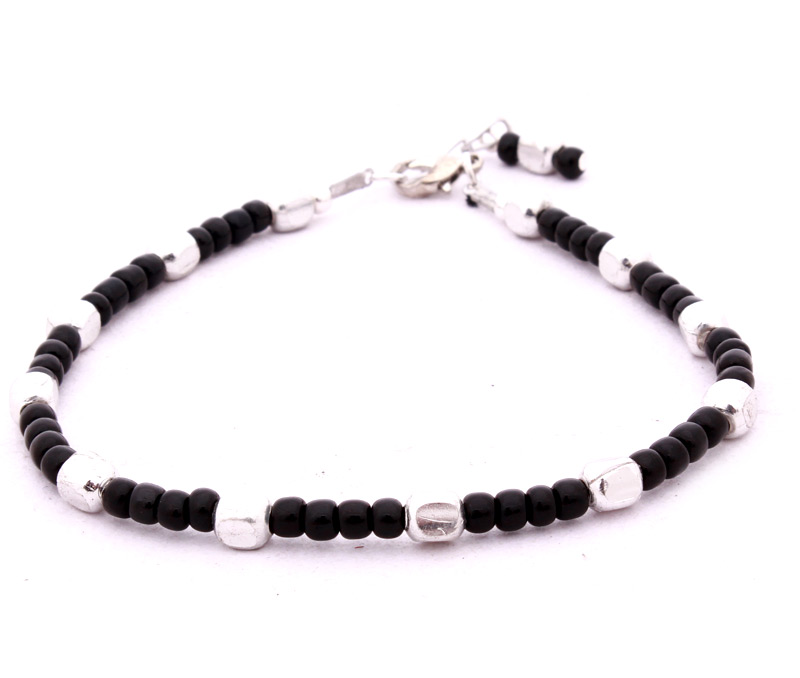 Vogue Crafts & Designs Pvt. Ltd. manufactures Simple Beaded Anklet at wholesale price.