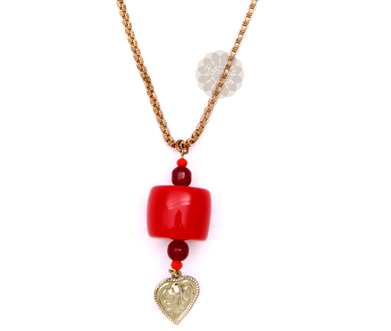 Vogue Crafts & Designs Pvt. Ltd. manufactures Square Red bead Pendant at wholesale price.
