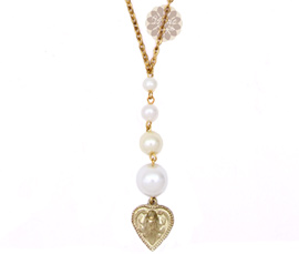 Vogue Crafts and Designs Pvt. Ltd. manufactures Fine Pearl Pendant at wholesale price.