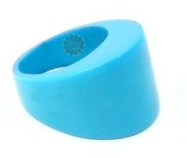 Vogue Crafts and Designs Pvt. Ltd. manufactures Splendid Blue Ring at wholesale price.