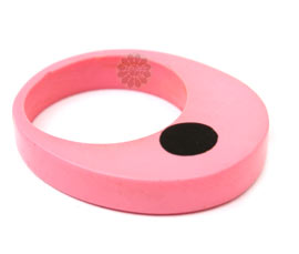 Vogue Crafts and Designs Pvt. Ltd. manufactures Pink Cocktail Ring at wholesale price.