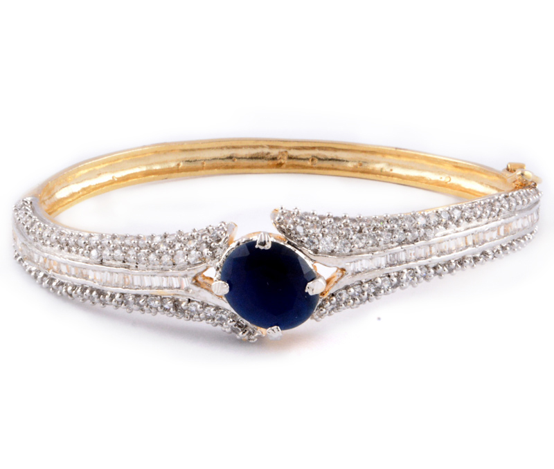 Vogue Crafts & Designs Pvt. Ltd. manufactures Golden Bracelet with Topaz stone at wholesale price.