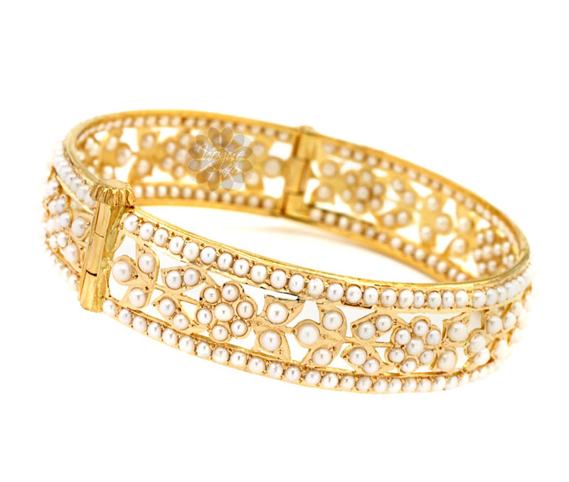 Vogue Crafts & Designs Pvt. Ltd. manufactures Floral Pearl Golden Bracelet at wholesale price.
