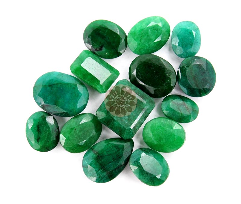 Vogue Crafts & Designs Pvt. Ltd. manufactures Green emerald at wholesale price.
