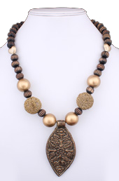 Vogue Crafts and Designs Pvt. Ltd. manufactures Square Pendant Necklace at wholesale price.