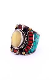 Vogue Crafts and Designs Pvt. Ltd. manufactures Amber Center Ring at wholesale price.