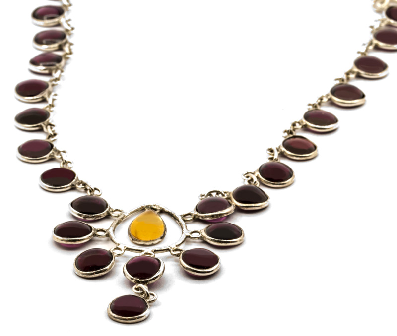 Vogue Crafts & Designs Pvt. Ltd. manufactures Maroon Stone Silver Necklace at wholesale price.