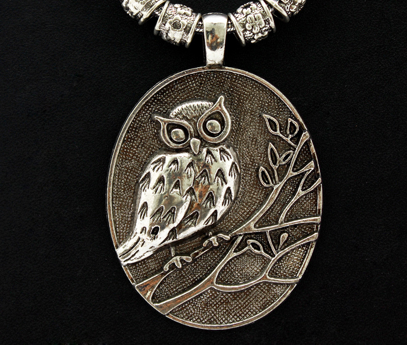 Vogue Crafts & Designs Pvt. Ltd. manufactures Silver Owl Pendant at wholesale price.