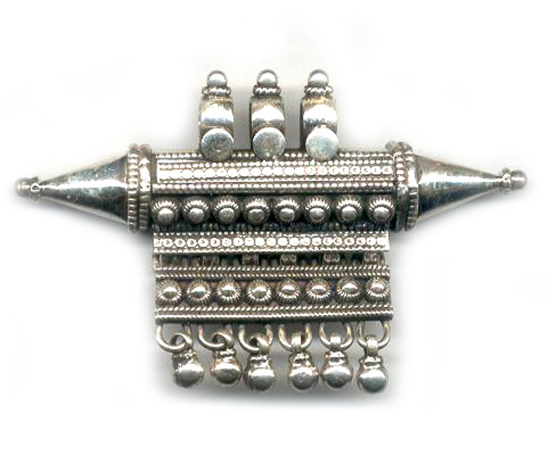 Vogue Crafts & Designs Pvt. Ltd. manufactures Traditional Sterling Silver Pendant at wholesale price.