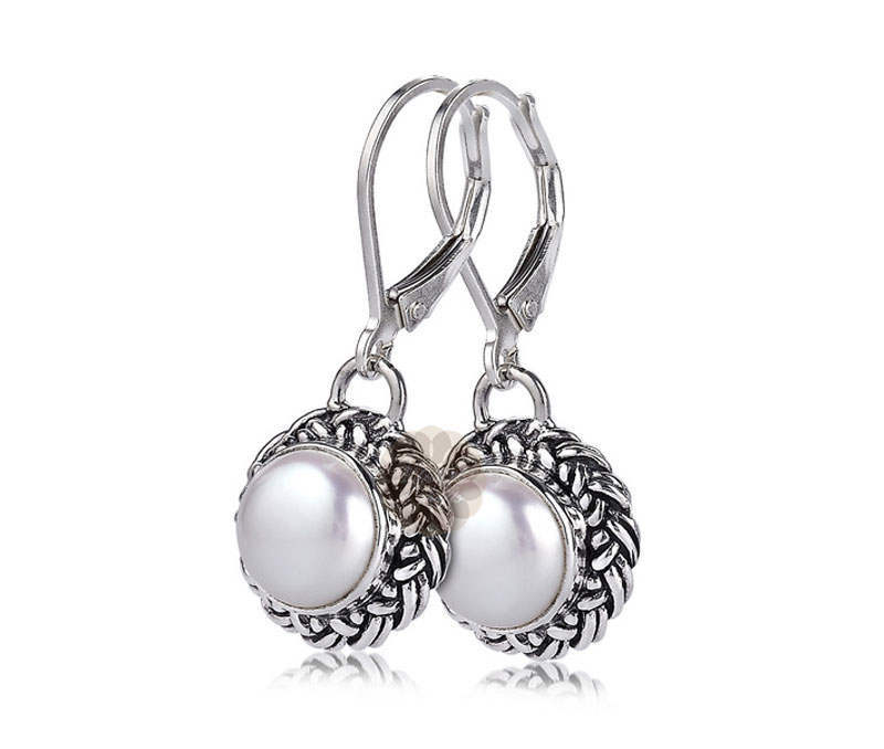 Vogue Crafts & Designs Pvt. Ltd. manufactures Sterling Silver Pearl Drop Earrings at wholesale price.