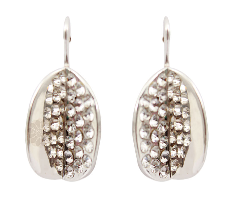 Vogue Crafts & Designs Pvt. Ltd. manufactures Silver Leaf Earrings at wholesale price.