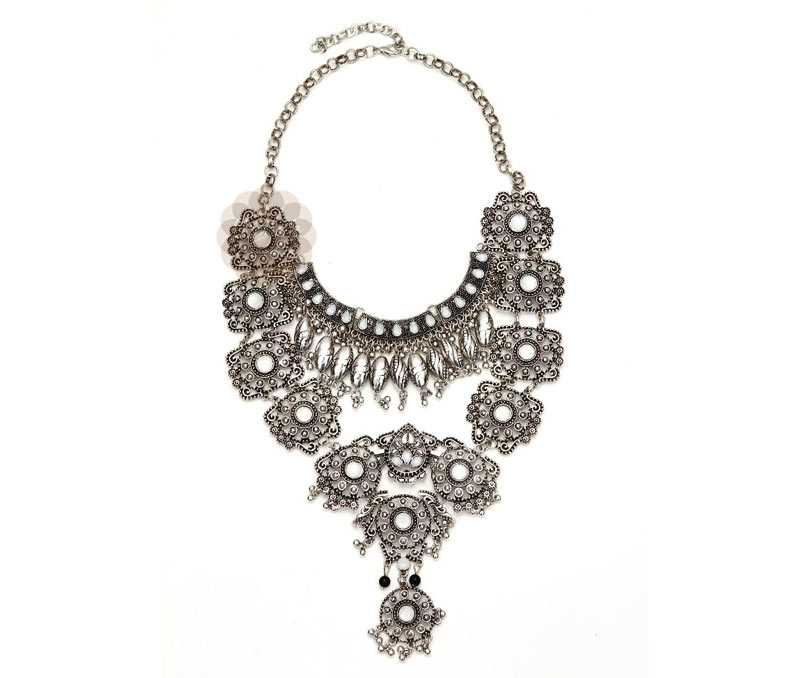 Vogue Crafts & Designs Pvt. Ltd. manufactures Traditional Silver Necklace at wholesale price.