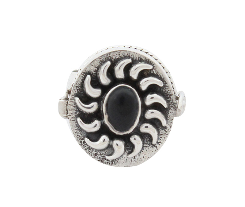 Vogue Crafts & Designs Pvt. Ltd. manufactures Traditional Black Stone Silver Ring at wholesale price.